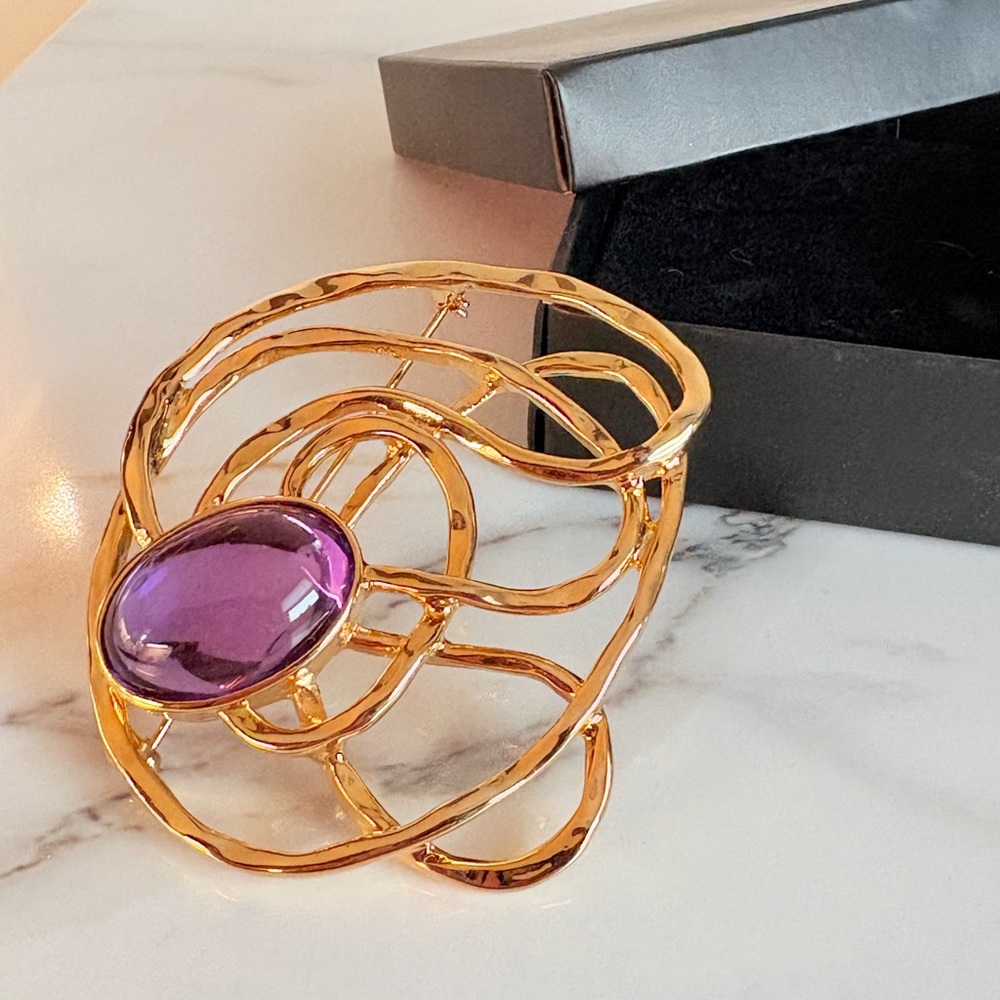 1993 Avon Faux Amethyst Sculptural Brooch Pin Large 3” Gold Tone Statement